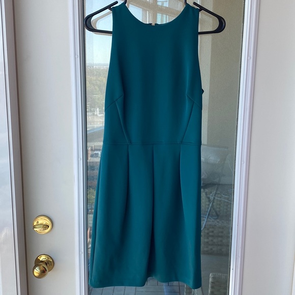 Dynamite Dresses & Skirts - Pleated turquoise dress - S